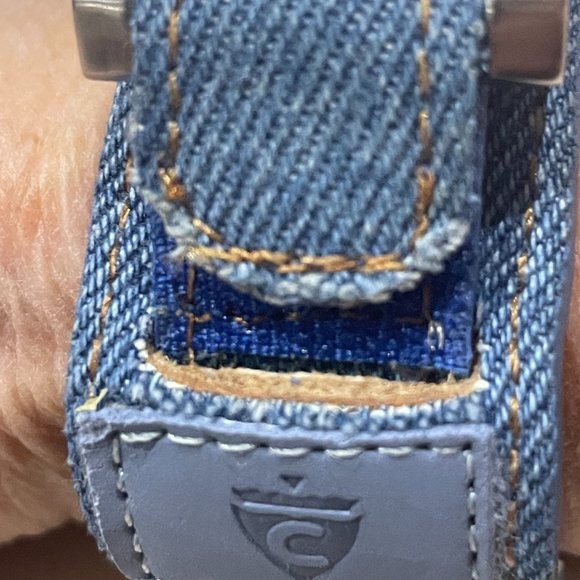 Croton Manhattan Watch Interchangeable Distressed Denim Bands Set with Case - Picture 4 of 11